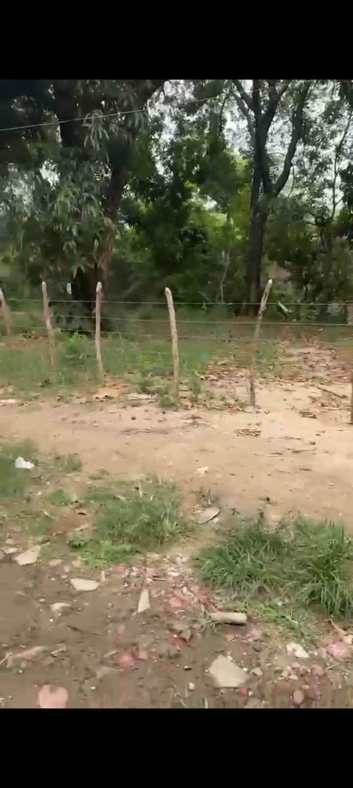 Casa con amplio terreno urbano en venta en Col. Anabella, Zacatecoluca