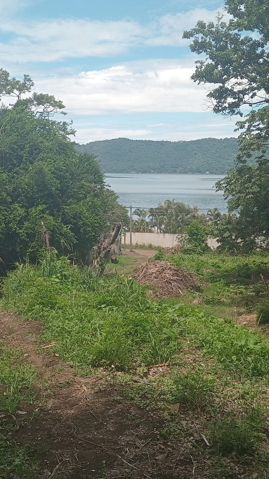 Terreno en Venta con Vista al Lago de Coatepeque | Santa Ana