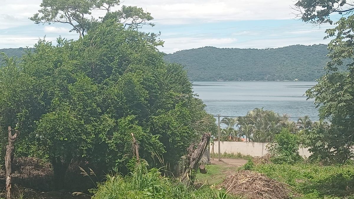 Terreno en Venta con Vista al Lago de Coatepeque | Santa Ana