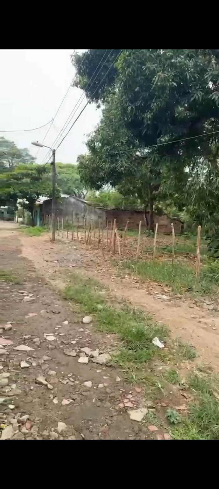 Casa con amplio terreno urbano en venta en Col. Anabella, Zacatecoluca