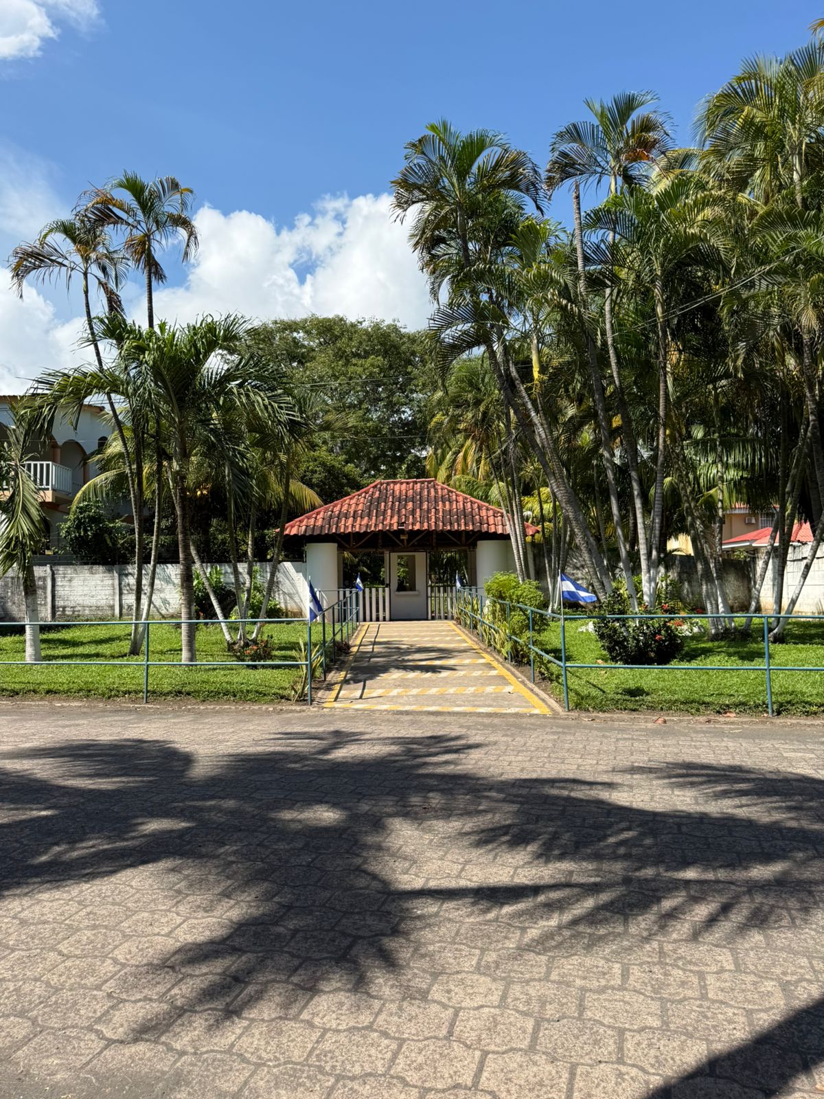 Propiedad Frente al Mar en Venta | Playa El Cuco, San Miguel
