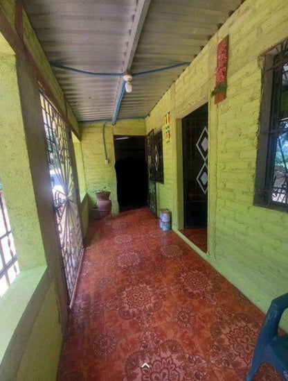 Casa en Venta en Urbanización y Colonia Libertad #1, Chalchuapa | Excelente Ubicación y Precio Negociable