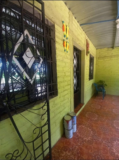 Casa en Venta en Urbanización y Colonia Libertad #1, Chalchuapa | Excelente Ubicación y Precio Negociable