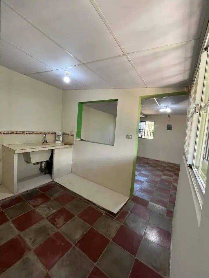 Casa en Venta en Chalchuapa – Excelente Ubicación a una Cuadra de la Carretera Panamericana