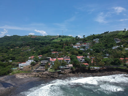 Terreno en venta dentro del exclusivo complejo privado Atami Escape and Resort, La Libertad