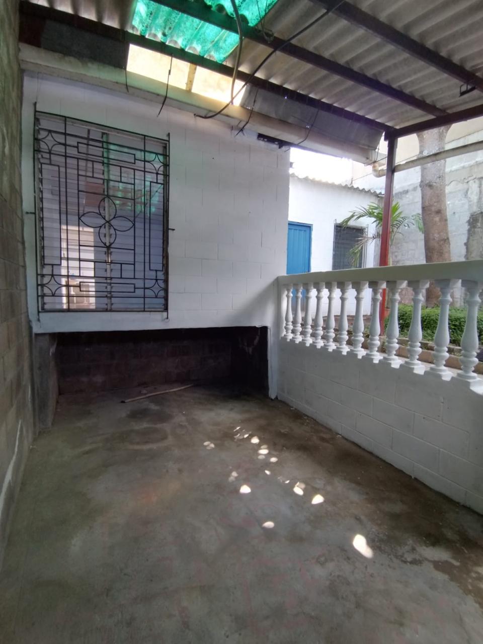 Casa en Venta en Las Palmeras, Santa Tecla | Excelente Ubicación y Gran Potencial de Inversión