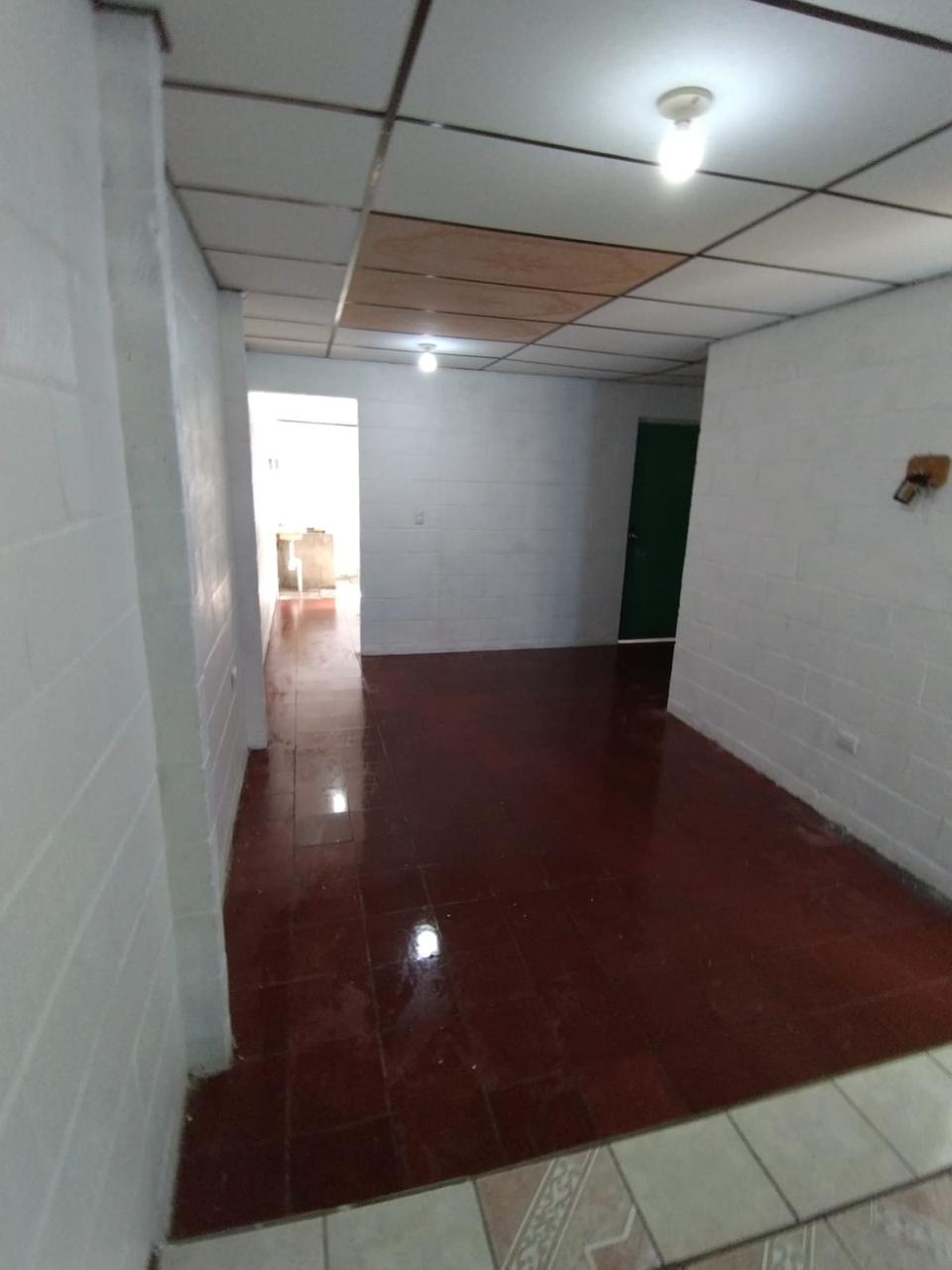 Casa en Venta en Las Palmeras, Santa Tecla | Excelente Ubicación y Gran Potencial de Inversión