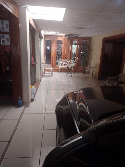 Gran Propiedad Comercial y Residencial en el Corazón de Candelaria, La Frontera