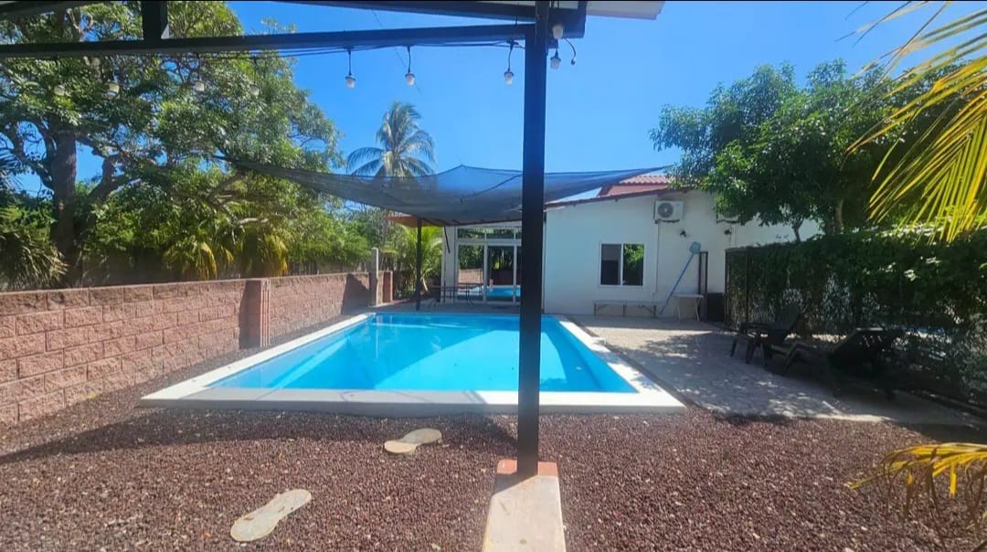 Terreno con 2 Casas Independientes en Joyas del Pacífico – Costa del Sol